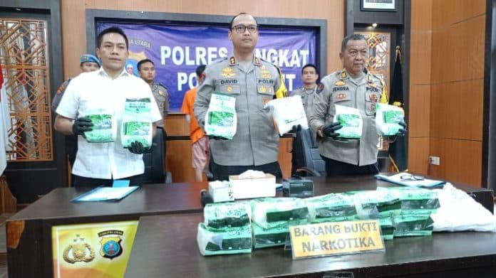 polres_langkat_ungkap_peredaran_20_kg_sabu_dua_pelaku_diamankan