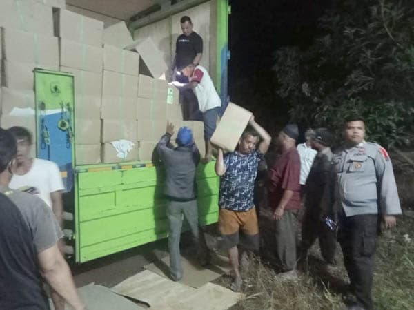 polres_padang_lawas_kawal_penerimaan_surat_suara_pemilu_2024