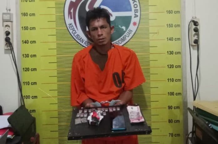polres_padangsidimpuan_tangkap_pengedar_18_paket_kecil_sabu_diamankan