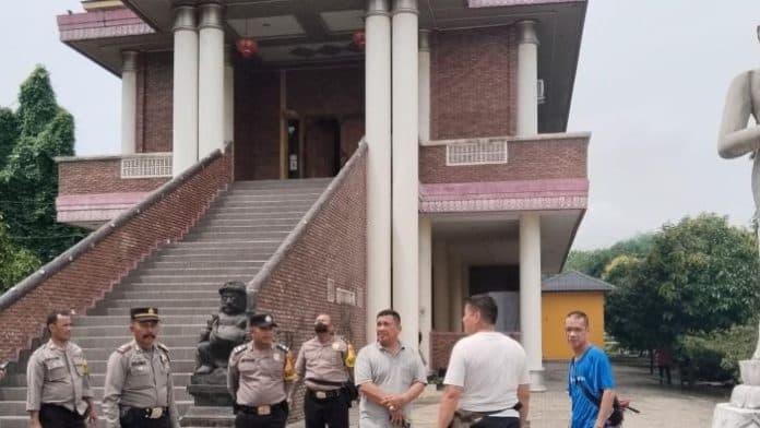polres_pelabuhan_belawan_patroli_pengamanan_ke_vihara
