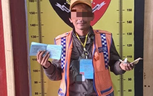 polres_samosir_tahan_pelaku_perjudian_jenis_togel