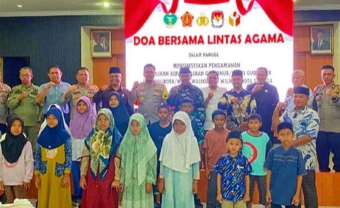 polres_sibolga_gelar_doa_bersama_dan_santuni_anak_yatim_piatu