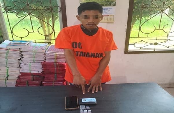 polres_simalungun_ringkus_pengedar_sabu_dari_depan_sekolah_di_bandar