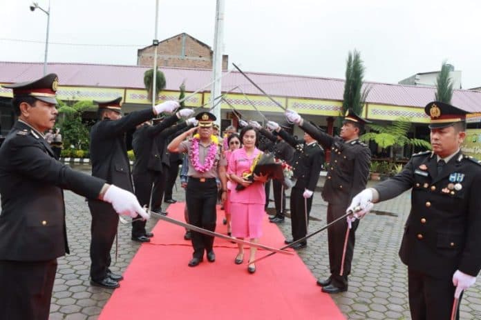 polres_tanah_karo_lepas_personil_purna_bakti_tahun_2022