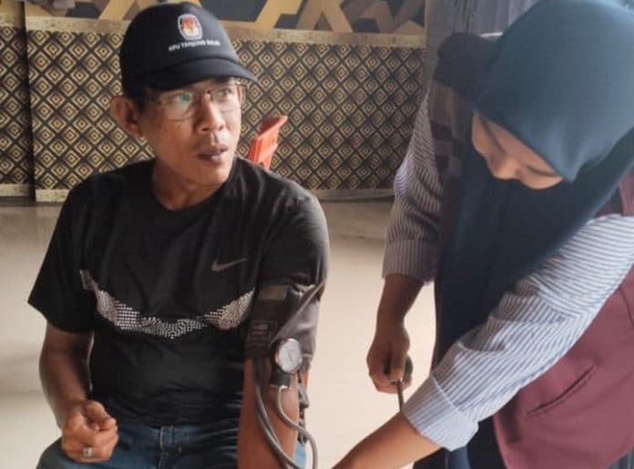polres_tanjung_balai_prioritaskan_kesehatan_pengamanan_pemilu_di_gudang_logistik