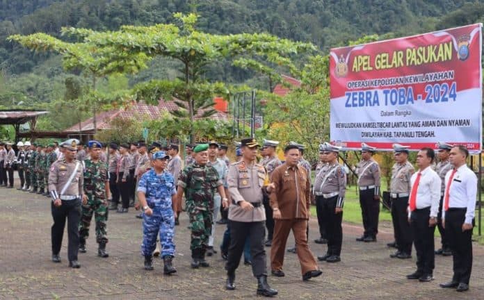 polres_tapteng_libatkan_68_personel_dalam_operasi_zebra_toba_2024