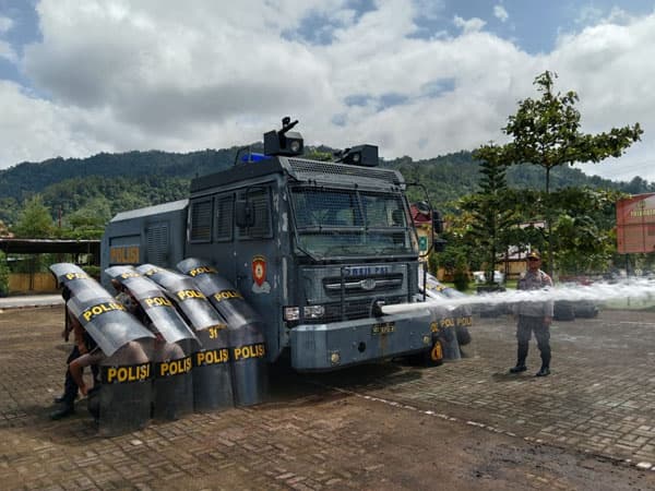 polres_tapteng_masifkan_latihan_dalmas_jelang_pemilu_2024