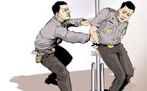 polres_taput_tangkap_anggota_polsek_sipahutar_terkait_narkoba