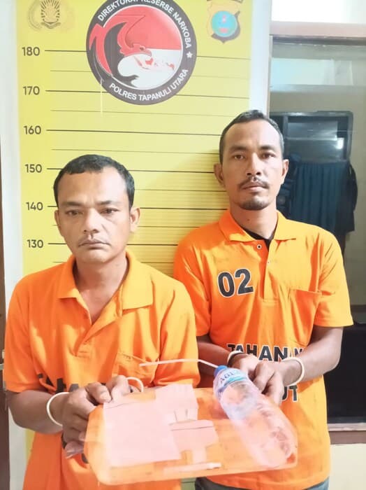 polres_taput_tangkap_dua_pengguna_sabu_satu_kabur_lewat_jendela