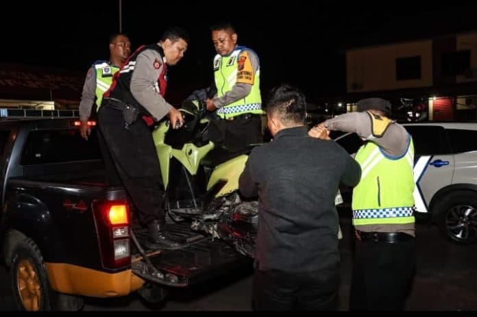 polres_tebing_tinggi_angkut_sejumlah_sepeda_motor_yang_langgar_aturan