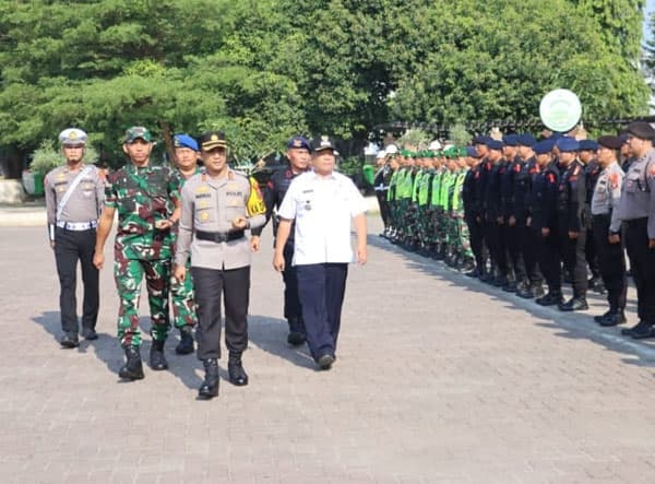 polres_tebing_tinggi_apel_gelar_pasukan_operasi_ketupat_toba_2024