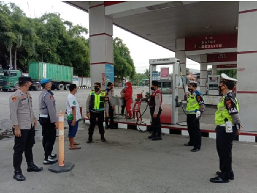 polres_tebing_tinggi_gelar_pengamanan_ibadah_minggu_dan_monitoring_bbm