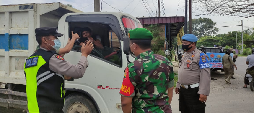 polres_tebing_tinggi_gencarkan_operasi_yustisi_penegakan_prokes