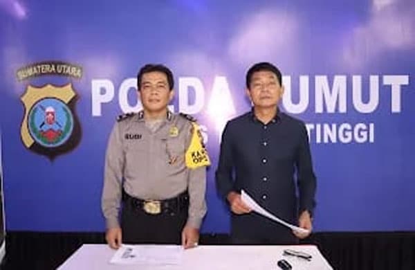 polres_tebing_tinggi_menangkap_9_orang_terlibat_perjudian