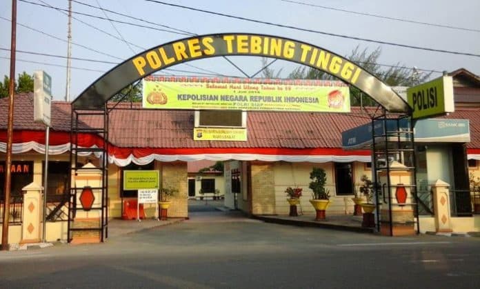 polres_tebing_tinggi_tangani_kasus_penggelapan_uang_modus_bisa_masuk_polisi