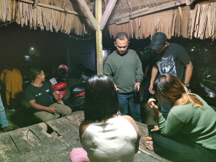 polresta_deli_serdang_amankan_preman_miras_dan_mesin_judi