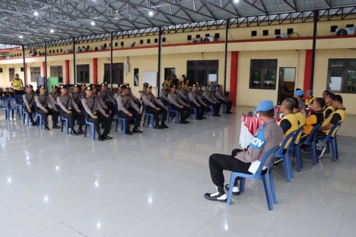 polresta_deli_serdang_lepas_siswa_latihan_kerja_spn_hinai