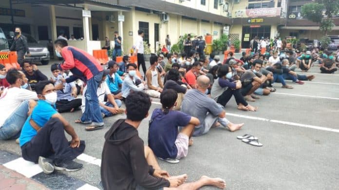 polrestabes_medan_amankan_135_pelaku_premanisme_dan_kejahatan_jalanan