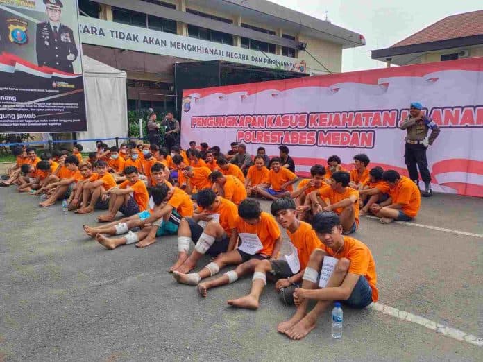 polrestabes_medan_ungkap_97_kasus_kejahatan_jalanan_dan_ringkus_140_tersangka