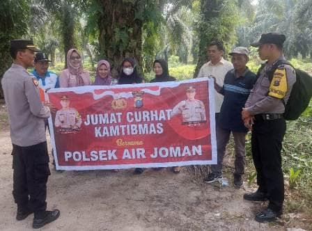 polsek_air_joman_gelar_jumat_curhat_bersama_masyarakat