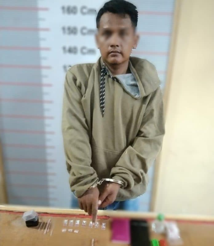 polsek_bangun_tangkap_tersangka_narkoba_di_perkebunan_sawit
