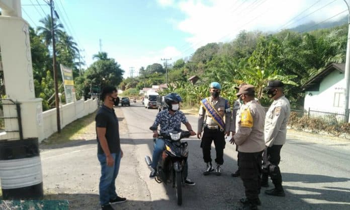 polsek_batang_angkola_tapsel_gelar_operasi_yustisi_15_orang_terjaring
