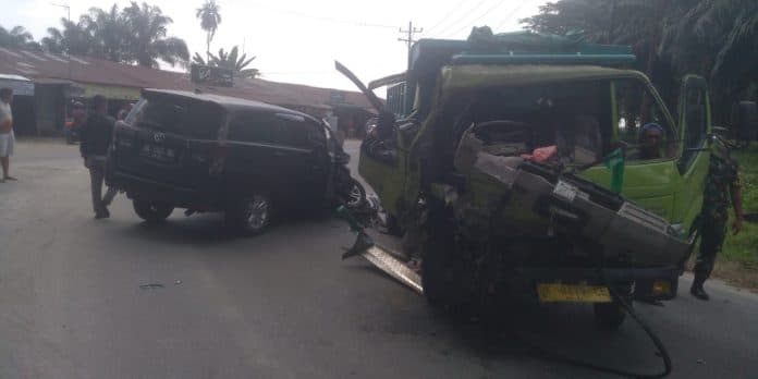 polsek_galang_dinilai_lambat_tangani_kasus_lakalantas_truk_kontra_innova