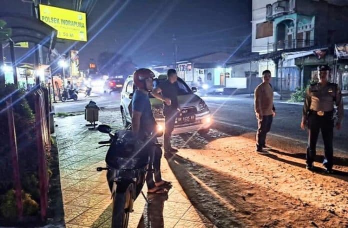 polsek_indrapura_patroli_dan_cooling_system_jaga_kamtibmas_jelang_pemilu