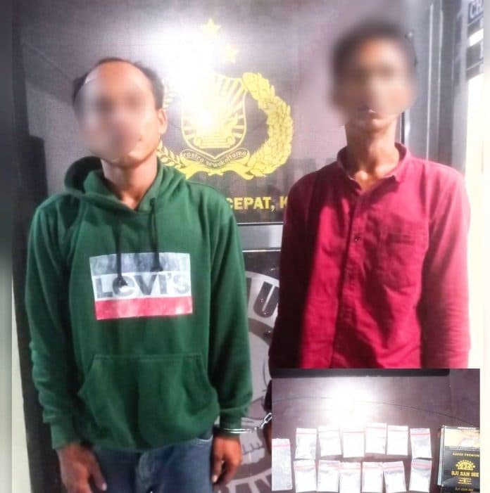 polsek_labuhan_ruku_bekuk_2_terduga_pengedar_sabu_saat_transaksi
