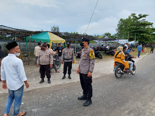 polsek_lima_puluh_amankan_objek_wisata_pantai_sejarah