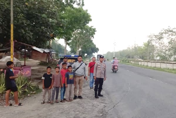 polsek_lndrapura_gelar_patroli_subuh_antisipasi_gangguan_kamtibmas