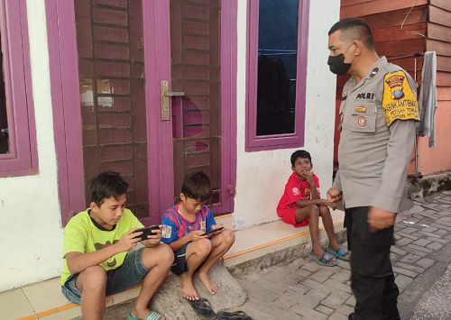polsek_medan_baru_imbau_anak_anak_tak_habiskan_waktu_main_game_online