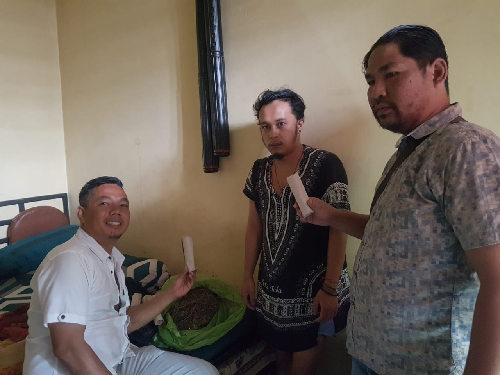 polsek_medan_timur_tangkap_pengedar_1_kilogram_ganja