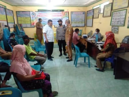 polsek_pantai_cermin_pastikan_vaksinasi_covid_19_sesuai_prokes