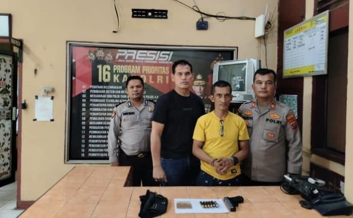 polsek_serbalawan_tangkap_pelaku_penembakan_di_bengkel_suhada