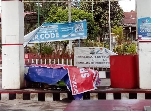 pompa_ditabrak_mobil_boks_spbu_14224306_siborongborong_tak_bisa_layani_konsumen_bio_solar