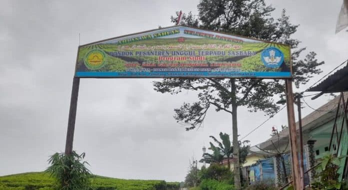 pondok_pesantren_unggul_terpadu_sasbara_di_sidamanik_suguhkan_ilmu_kedokteran_islam