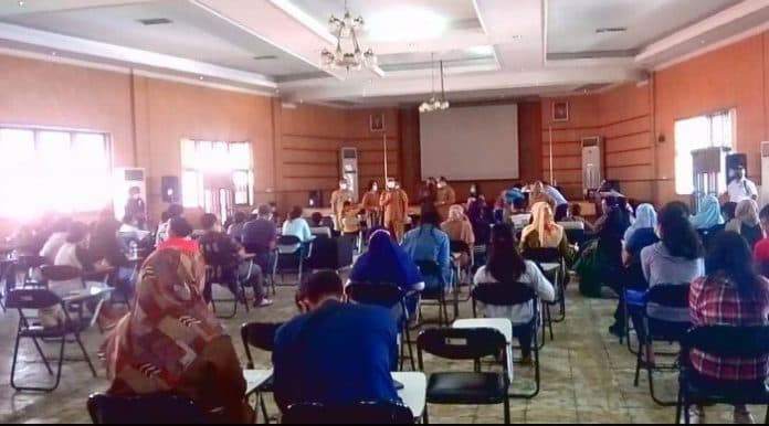 ppdb_online_bermasalah_disdik_sumut_tak_mau_disalahkan