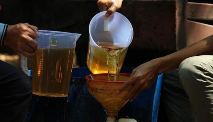 ppi_distribusikan_5_juta_liter_minyak_goreng_ke_pasar_tradisional