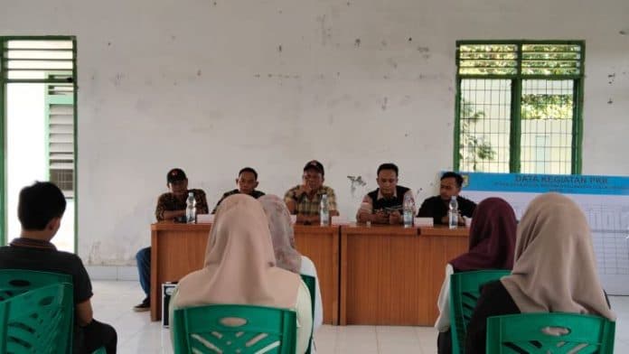 ppk_dolok_merawan_sosialisasikan_pilkada_untuk_tingkatkan_kehadiran_pemilih_pemula