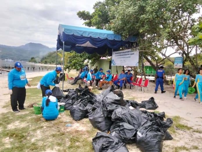 ppn_sibolga_ajak_warga_jaga_kebersihan_pantai_pandaratan