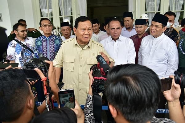 prabowo_beri_sinyal_dukung_edy_rahmayadi_di_pilkada_2024