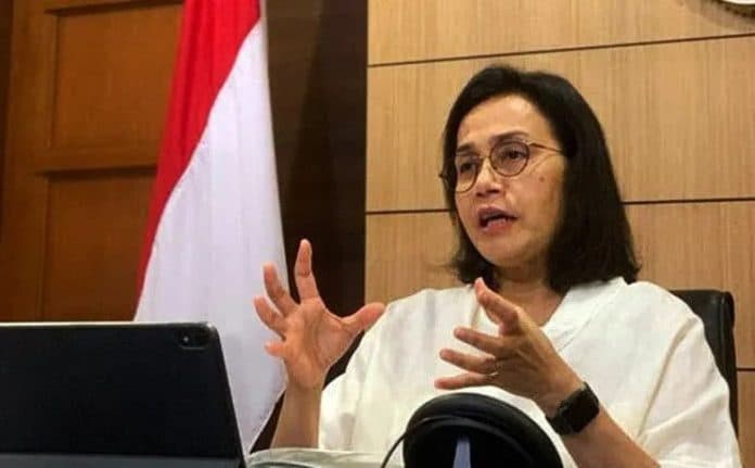 prabowo_tunjuk_sri_mulyani_tetap_jadi_menteri_keuangan