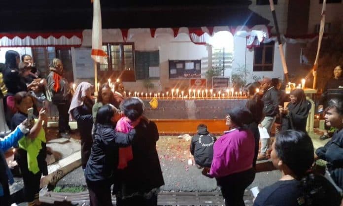 prapid_ditolak_massa_futasi_aksi_tabur_bunga_di_pn_siantar