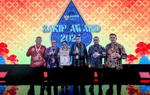 predikat_b_sakip_award_2024_bukti_tata_kelola_pemerintahan_pemko_siantar_kian_baik