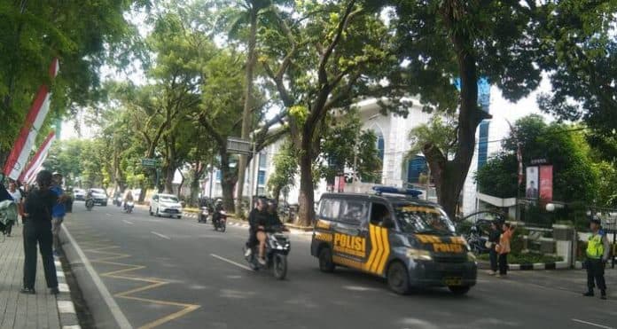 presiden_hadiri_rakernas_gamki_peserta_dan_tamu_diperiksa