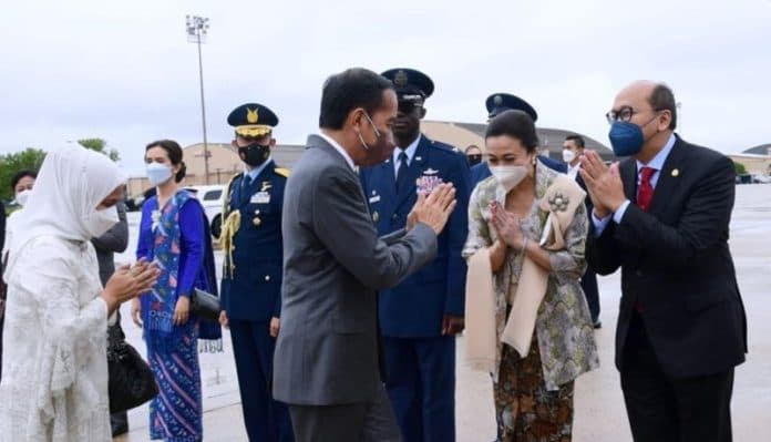 presiden_jokowi_dan_ibu_iriana_bertolak_kembali_ke_indonesia