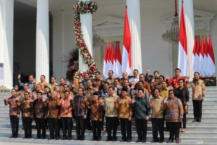 presiden_jokowi_ke_menteri_kabinet_indonesia_maju_jangan_korupsi