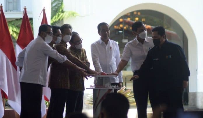 presiden_jokowi_luncurkan_vaksin_covid_19_indovac_buatan_dalam_negeri