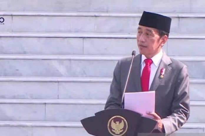 presiden_jokowi_minta_relawan_tak_buru_buru_tentukan_dukungan_pilpres_2024